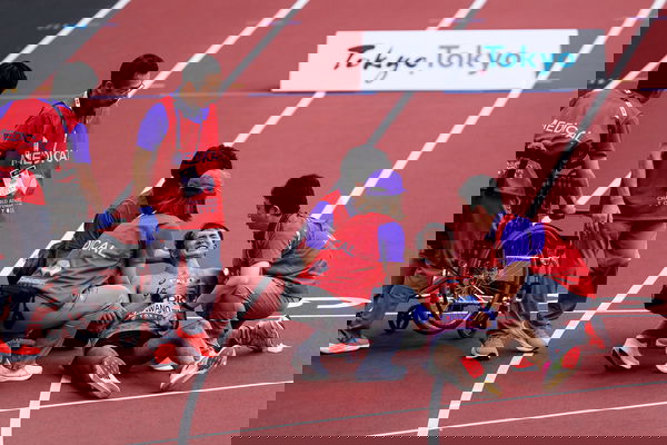 Former World Record Holder Brutally Collapses at Worlds